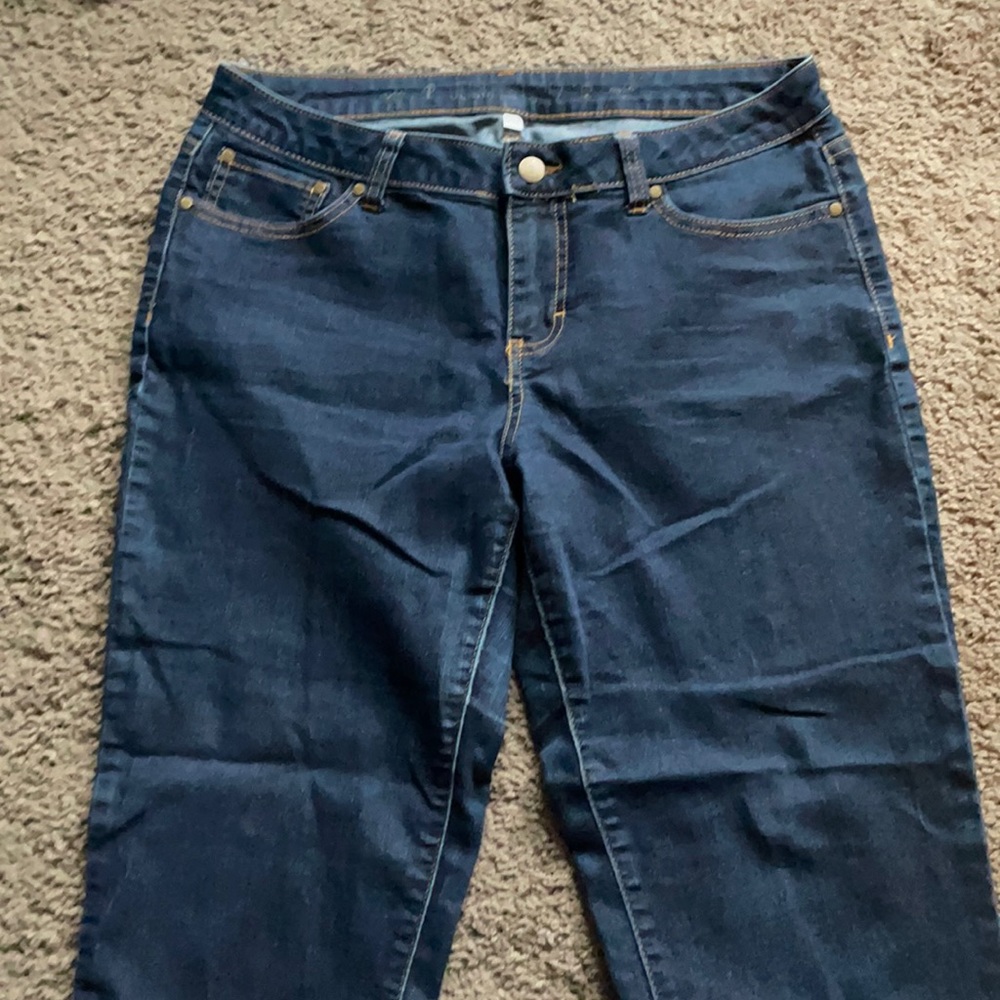 Jennifer Lopez crops, dark denim